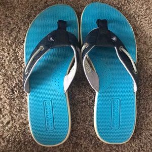 women’s flip flops
